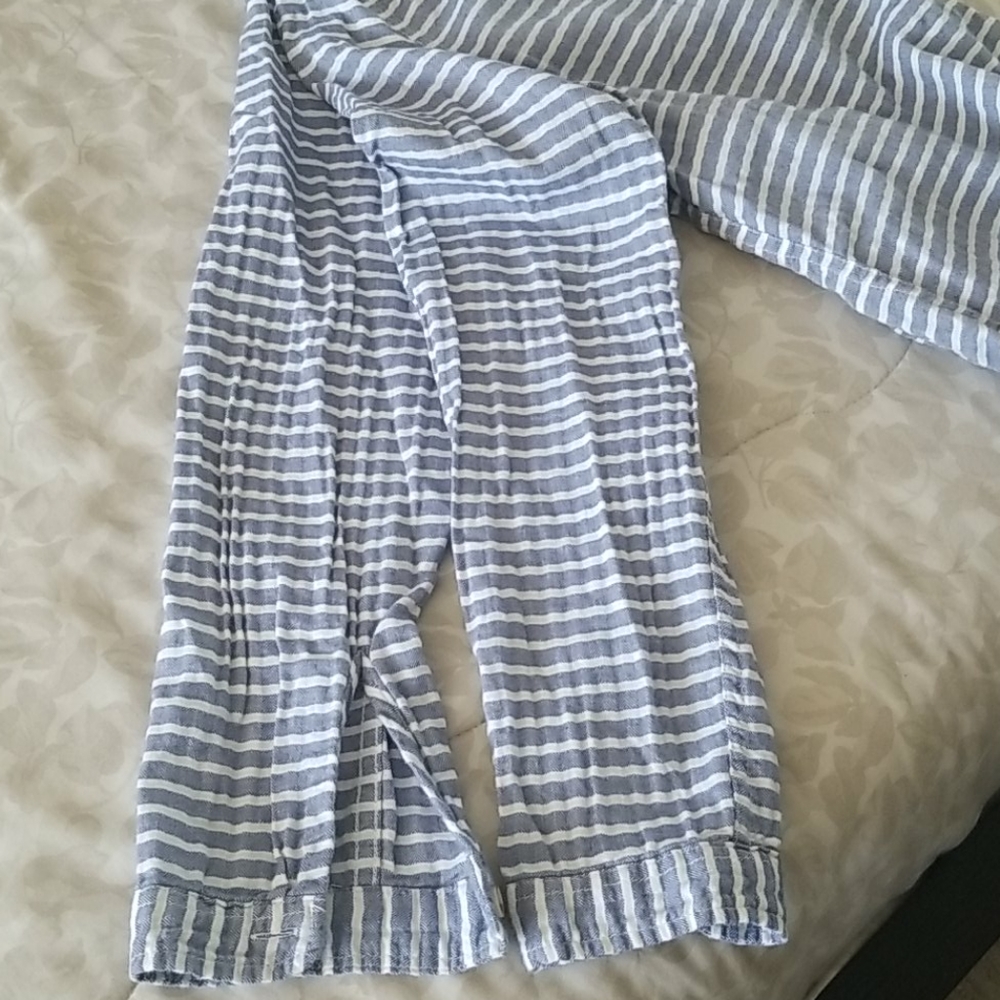 3/$15 Abercrombie and Fitch shirt - Picture 4 of 6